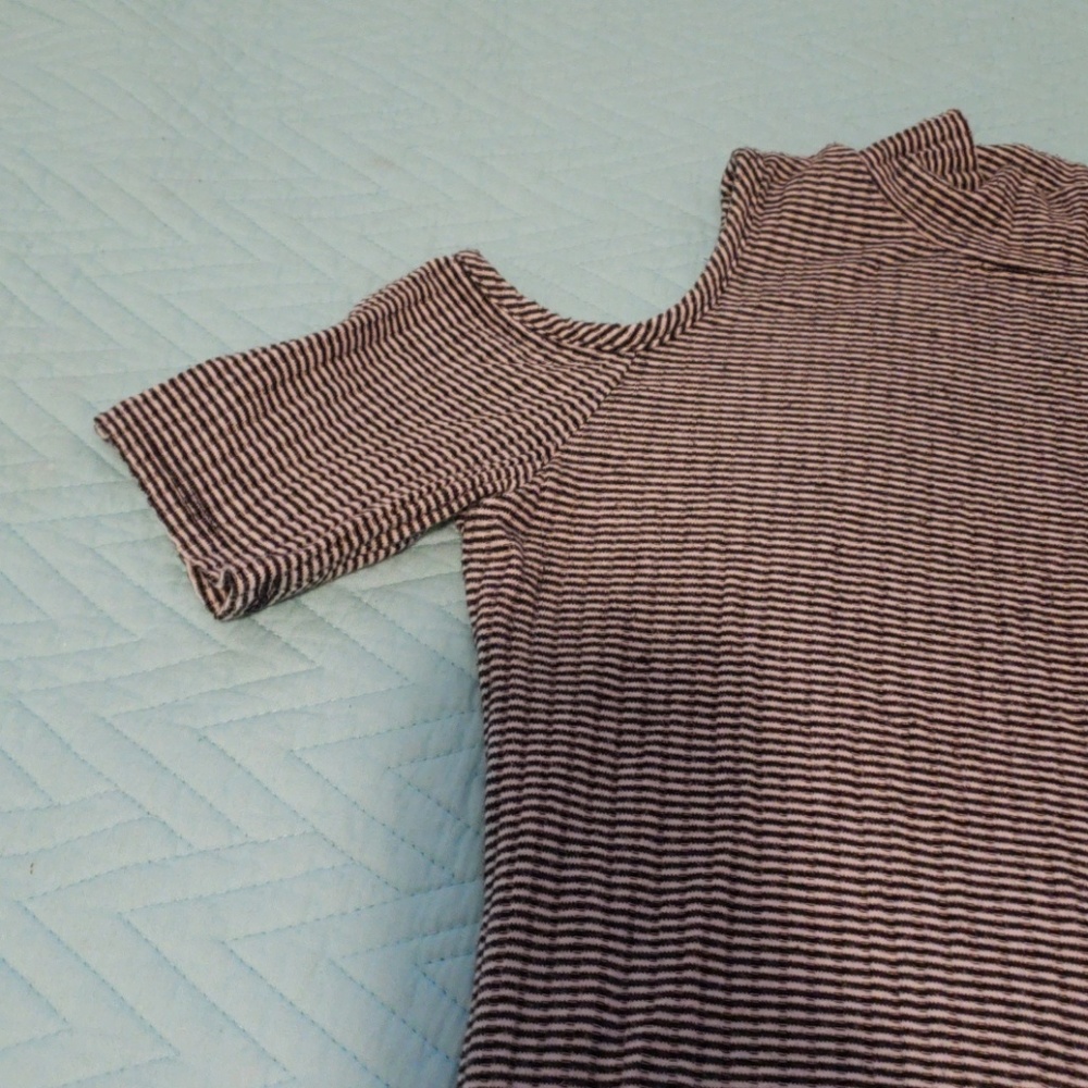 Shirt - Picture 3 of 4